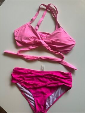 Twist-Front Pink Bikini Set — Soft Support Two-Piece